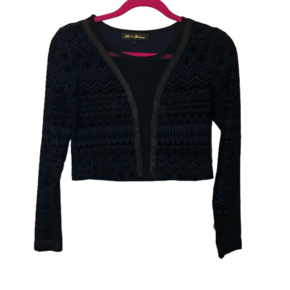 Large crop top with mesh cut out